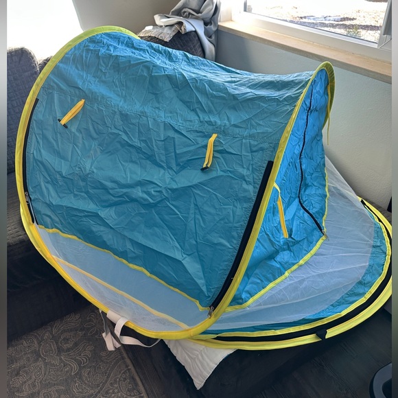 Other - Baby Beach Blue Pop-Up Tent with Yellow Trim